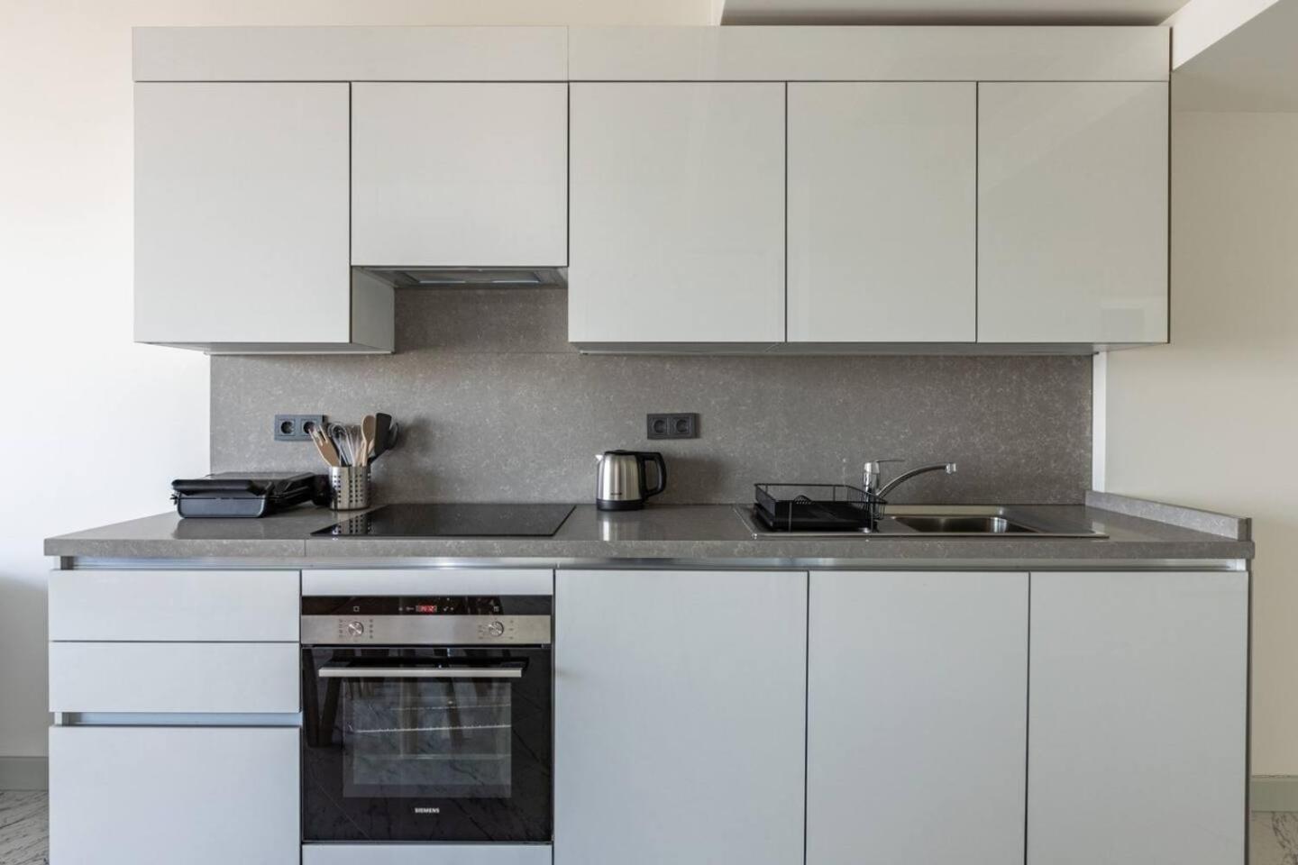 Daire Beautiful Bright 2bed - Parkingpoolterrace! #341 *