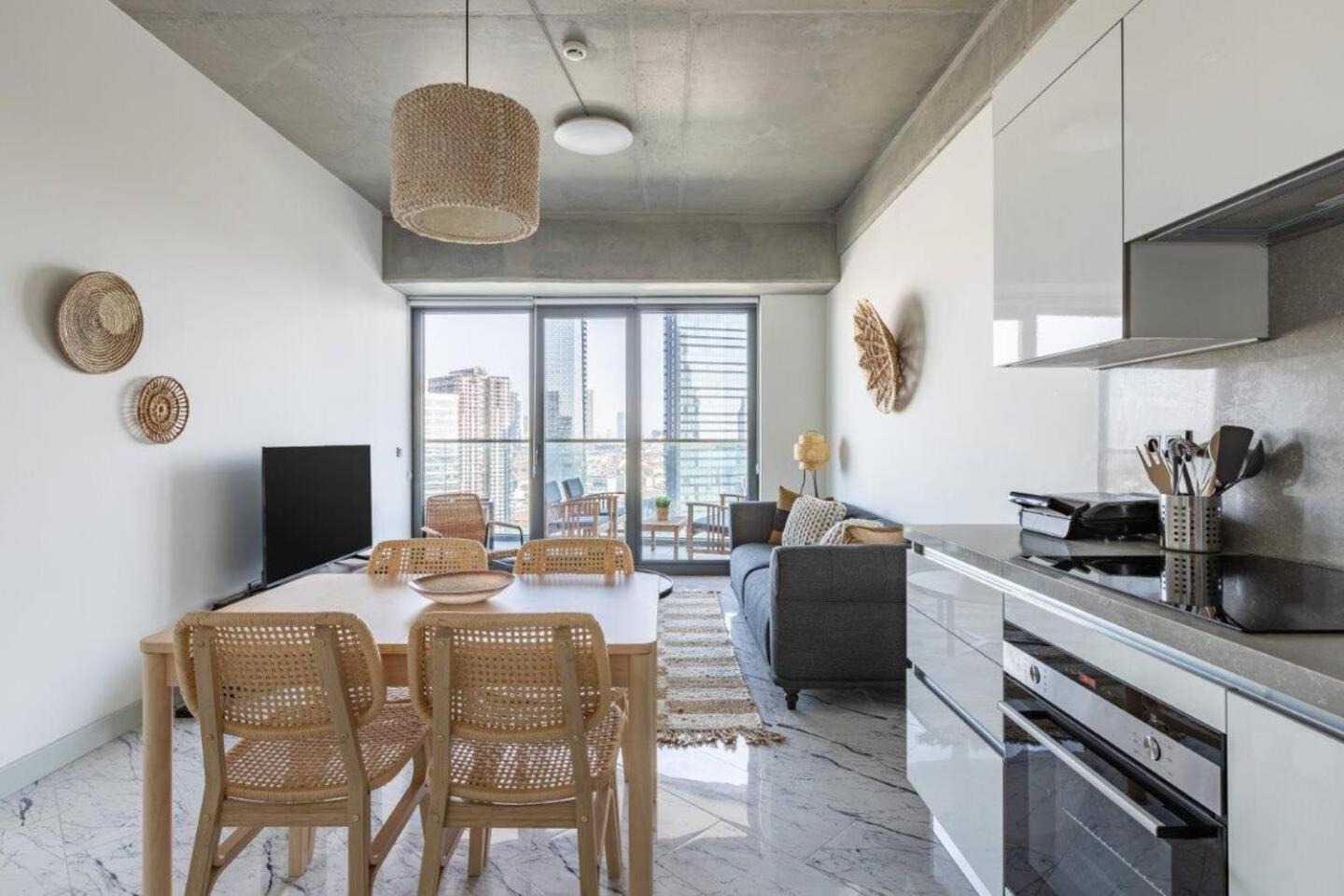 Beautiful Bright 2bed - Parkingpoolterrace! #341 *