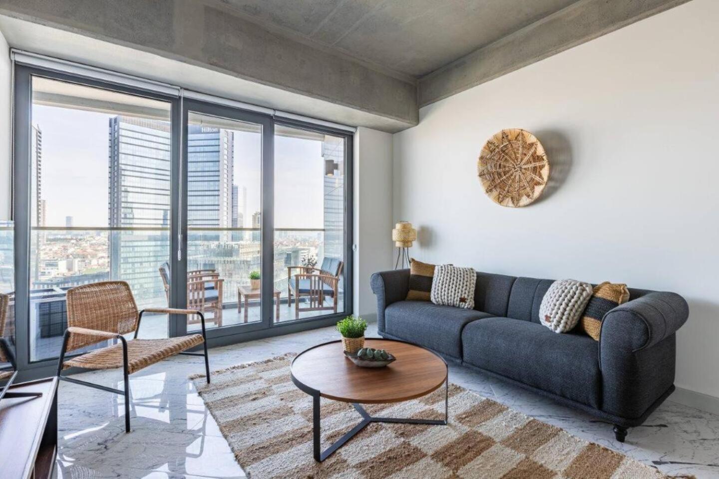 Daire Beautiful Bright 2bed - Parkingpoolterrace! #341 İstanbul
